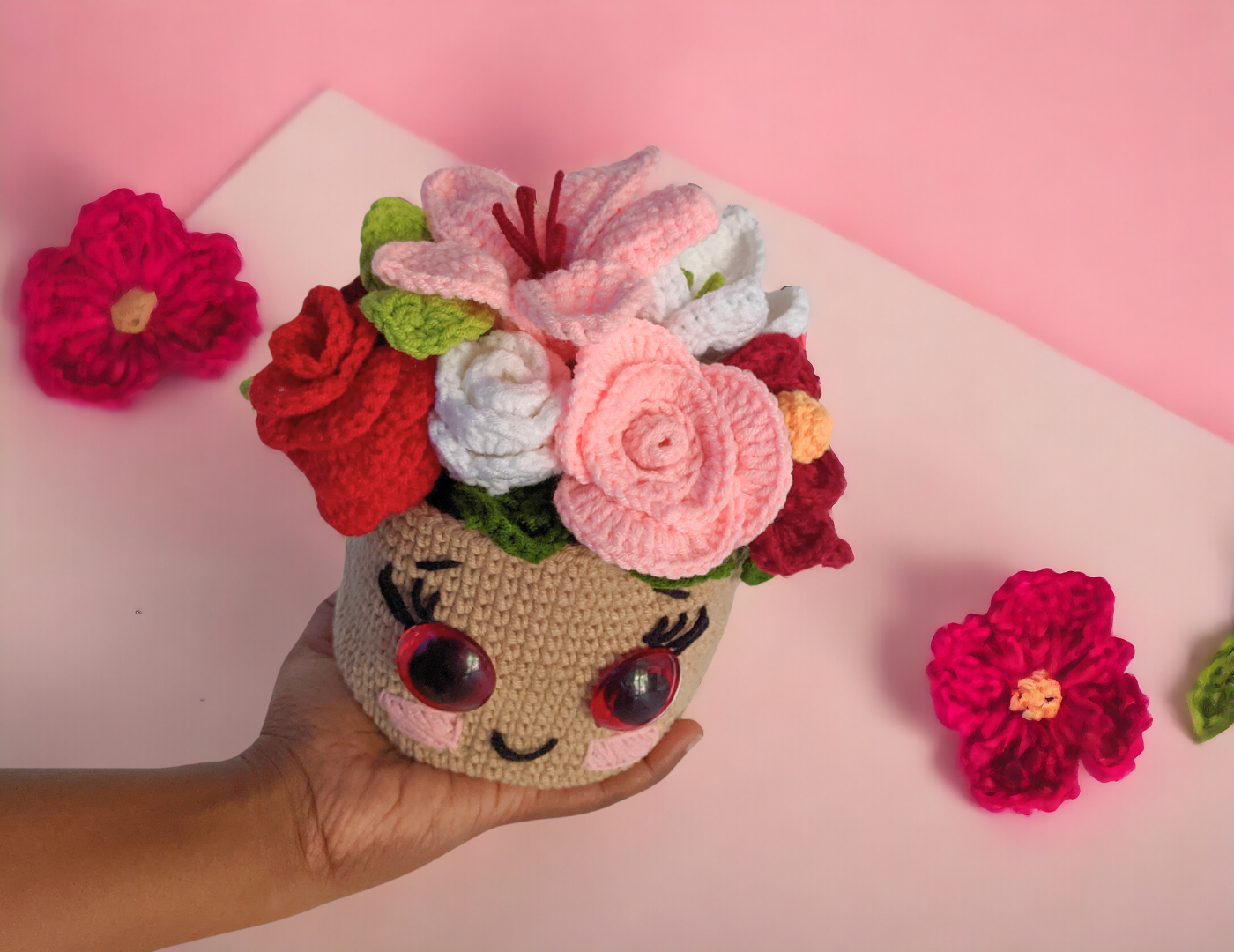 Modèle de crochet : Mignon Pot avec fleurs