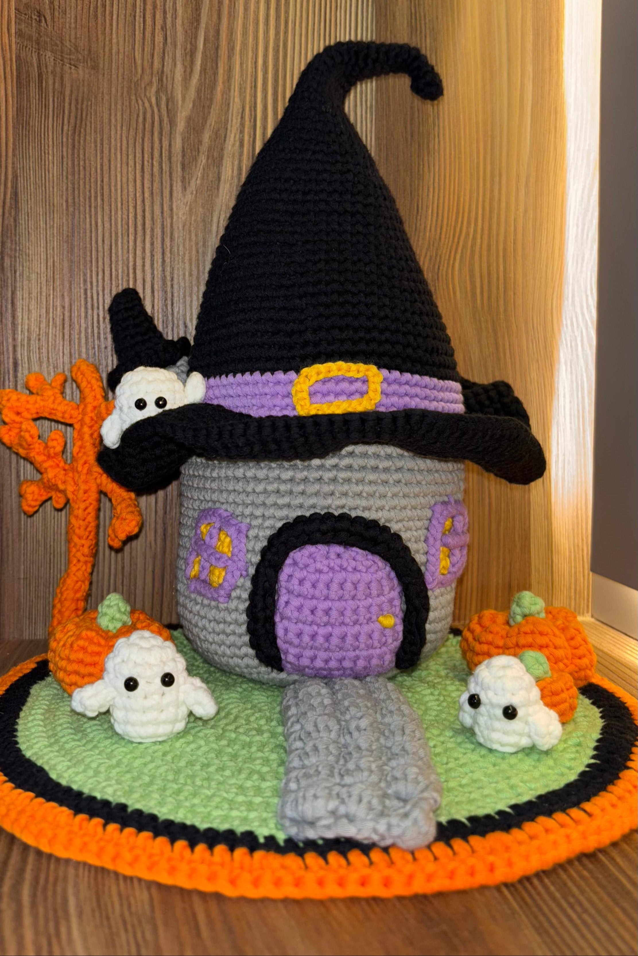 Maison de sorcière d’Halloween - Modèle de crochet