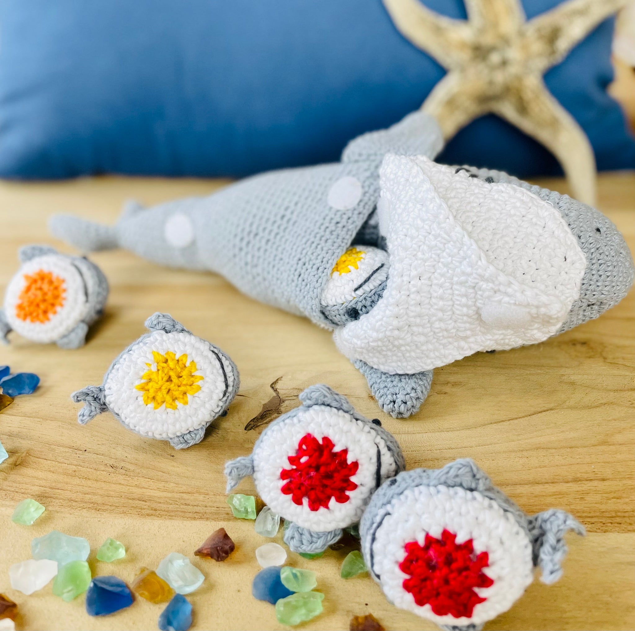 Modèle de Crochet Jeu de Requins avec Mini Requins